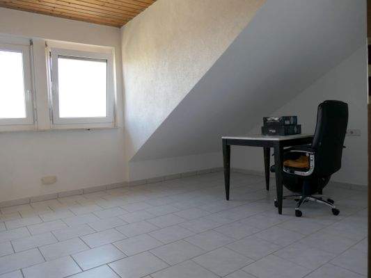 Kinderzimmer oder Büro