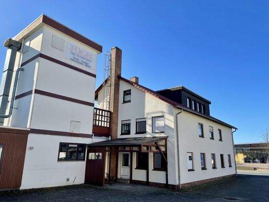 Rückseite Wohnhaus und Werkstatt