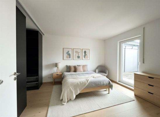 Gemütliches Schlafzimmer mit Terrassenzugang