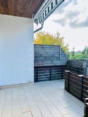 Der große Balkon mit Markise