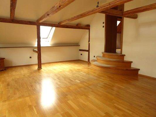 Alte Schmiede gr. Schlafzimmer DG