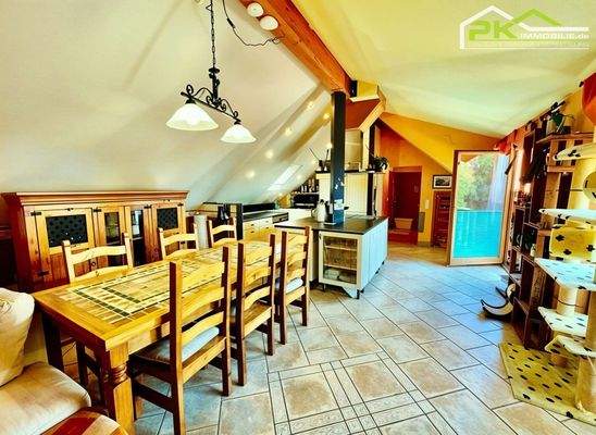 Essbereich mit Küche