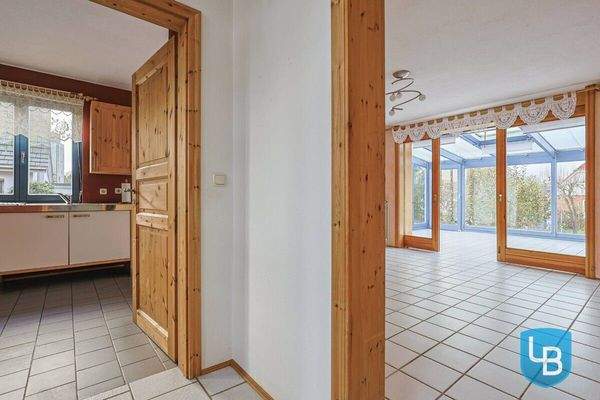 Blick ins Wohnzimmer 