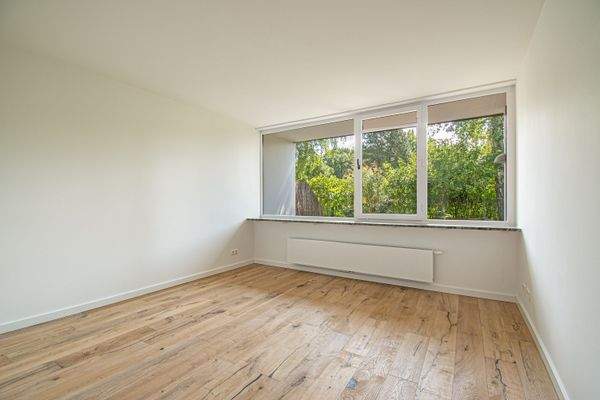 Großzügiges, ruhig gelegenes Schlafzimmer