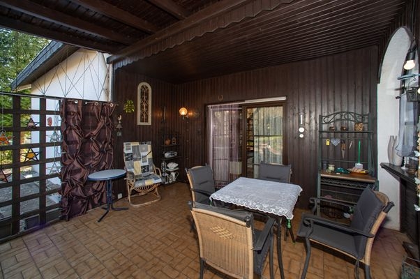 überdachte Terrasse 