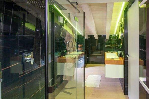 Eckreihenhaus-Villa mit großem Garten in Castion Veronese - Gardasee