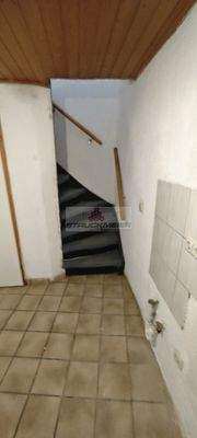 Treppe zum Obergeschoss