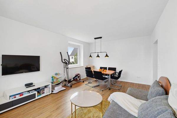 Wohn- und Esszimmer 1.3