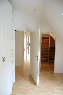 Schlafzimmer / Ankleide.JPG