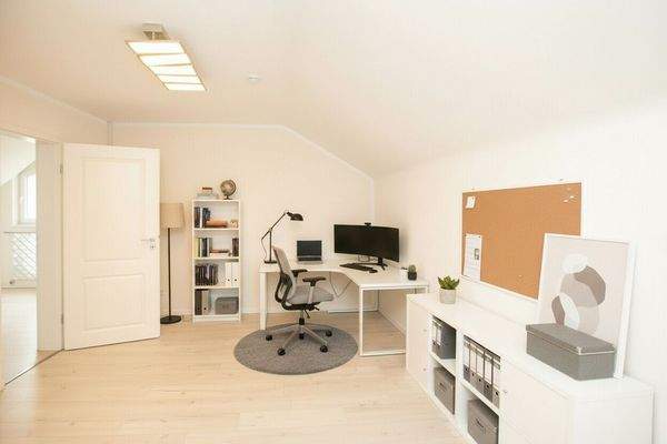 Arbeitszimmer Dachgeschoss- visualisiert