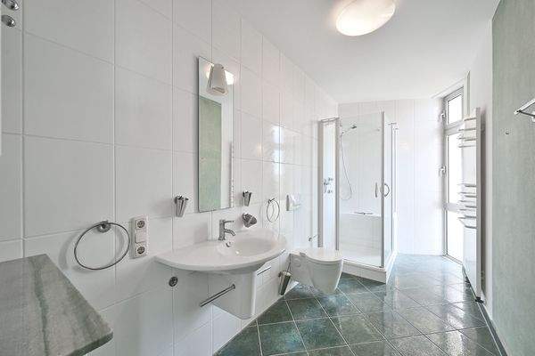 Badezimmer Erdgeschoß