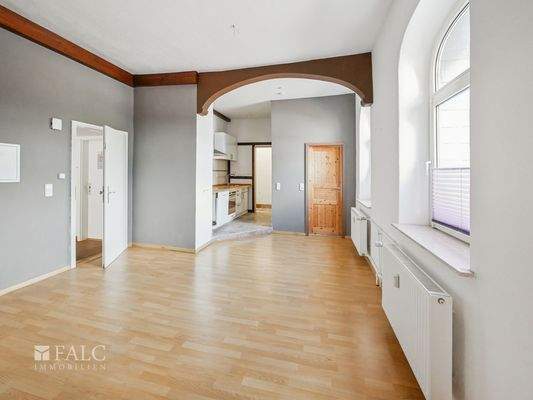 EG rechts-Wohn-Essbereich