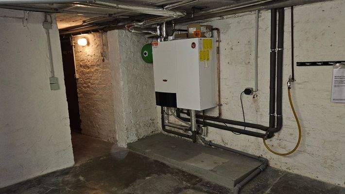 Keller Heizung.jpg