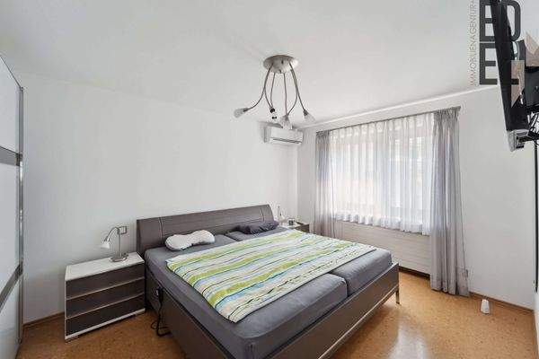 Schlafzimmer EG Zweifamilienhaus