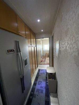 unten: Diele (Weitwinkelaufnahme)