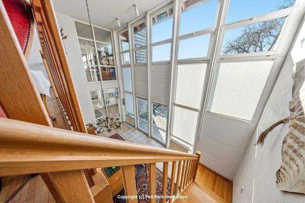 Treppenabgang OG zu (Hauptwohnung) EG 