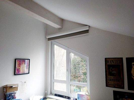 Zimmer mit Einbauschränken