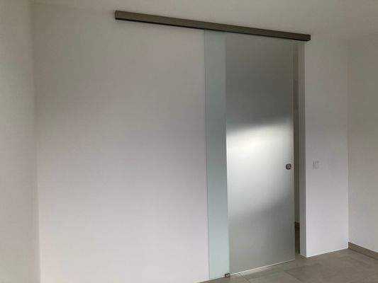 Glasschiebetür im Kinder-, Arbeits- oder Gästezimm