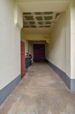 Hofdurchfahrt zu Werkstatt, Atelier und Büro