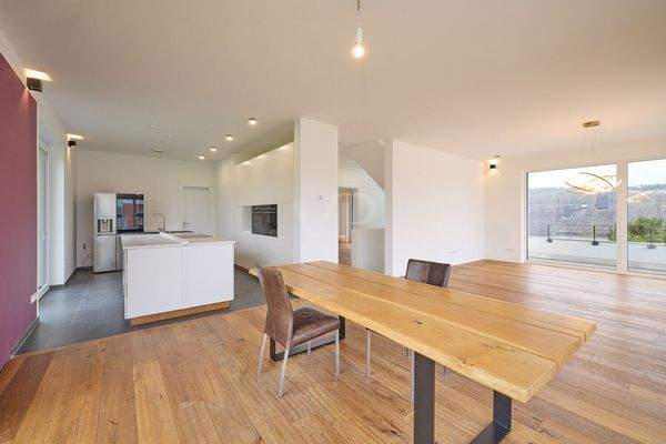 Übersicht_Wohn/-Esszimmer & Küche