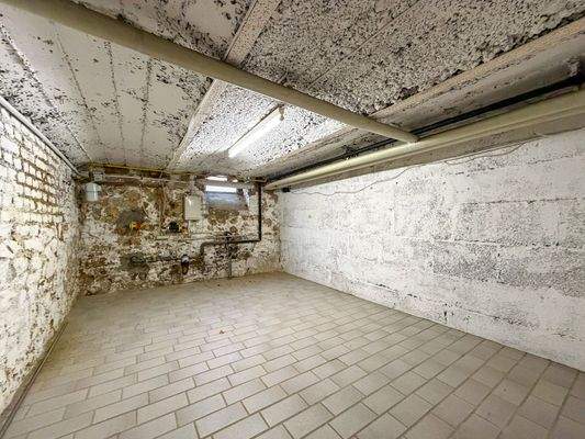 46 Anschlusskellerraum KG