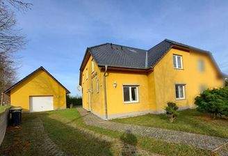 Doppelhaushälfte mit zwei Wohneinheiten