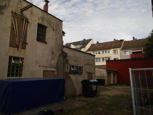 Garagen- / Nebengebäude