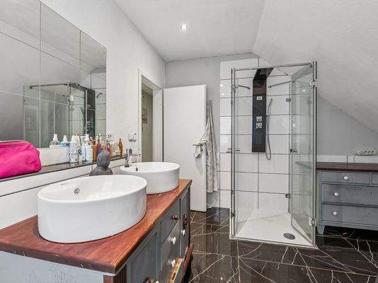 OG - Badezimmer - Ansicht 2