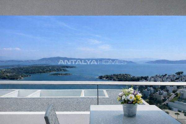 Duplex Sea-View Flat with Communal Pool in Muğla Milas