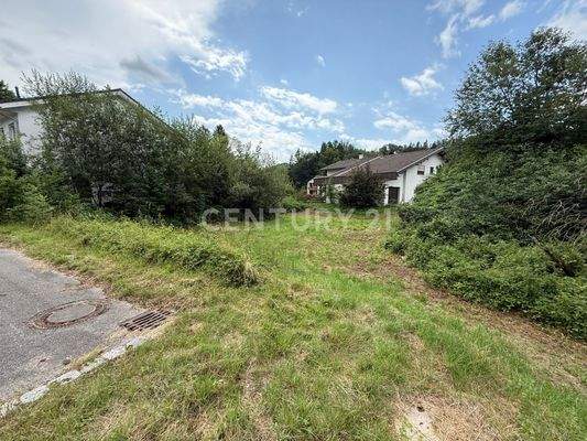 Grundstück mit Zufahrt