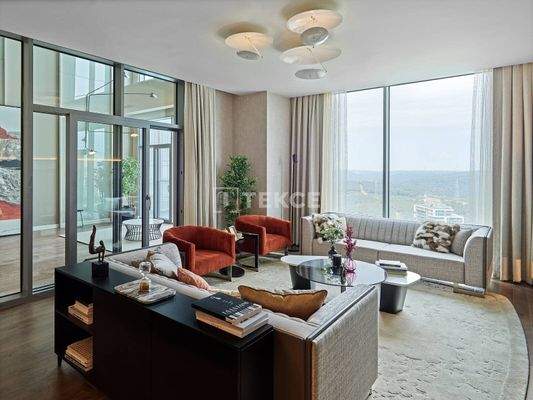 Spacious Flats with Pool and Security in İstanbul Sarıyer