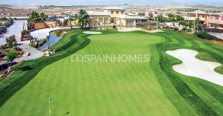 Houses Surrounded by Golf Courses in Cuevas del Almanzora Almeria