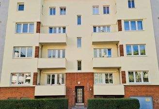 Außenansicht Eingangsbereich