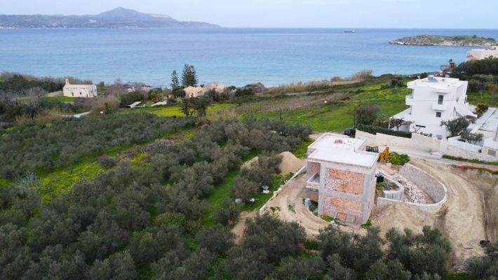 Kreta, Kera bei Kalyves: Villa mit Panoramablick aufs Meer, nur wenige Schritte vom Strand entfernt, zu verkaufen