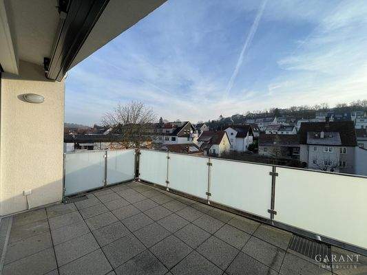 herrlicher großzügiger Balkon