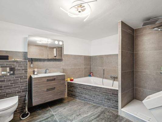 WC EG und Bad Untergeschoss_2