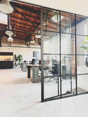 Schreibtischplätze 1