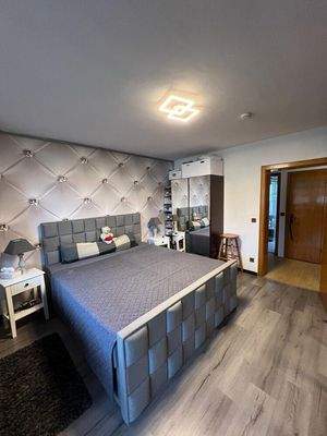 Elternschlafzimmer_EG_Links_WE_1 (1)