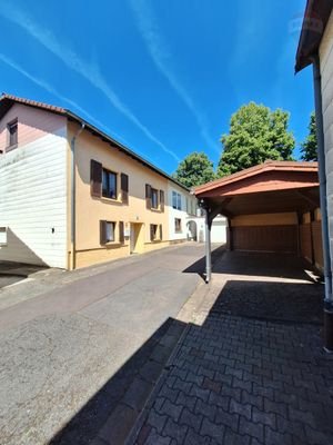 Haus mit Carport