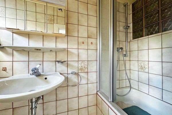 Badezimmer 1.OG Nr. 24