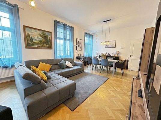 Großzügiges Wohn/Esszimmer