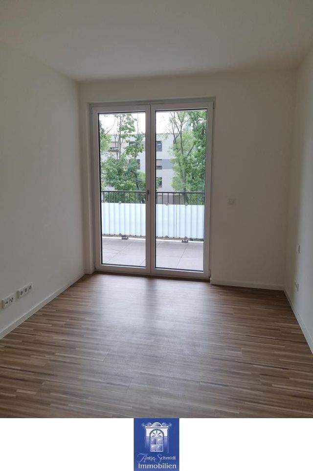 Modernes und ruhiges Wohndomizil in Innenstadtnähe! Großer Balkon zur Gartenseite! - Photo 1