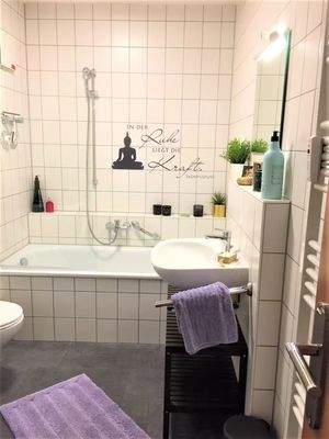Badezimmer mit Wanne
