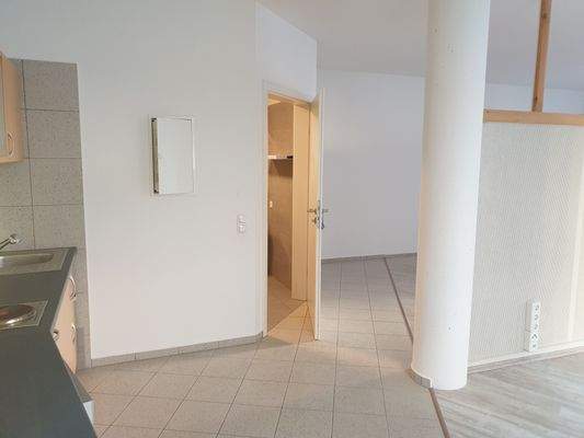 Innenbereich: Blick zur Badtür