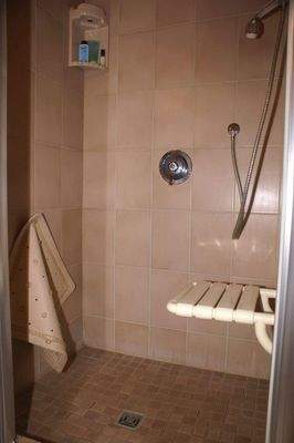 Dusch- u. Wannenbad Untergeschoss 41.JPG