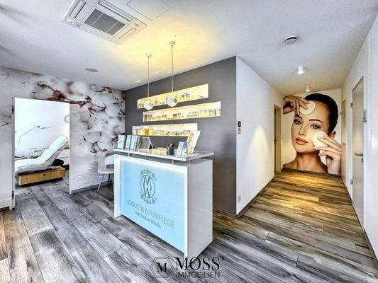 Eingangsbereich Kosmetikstudio 