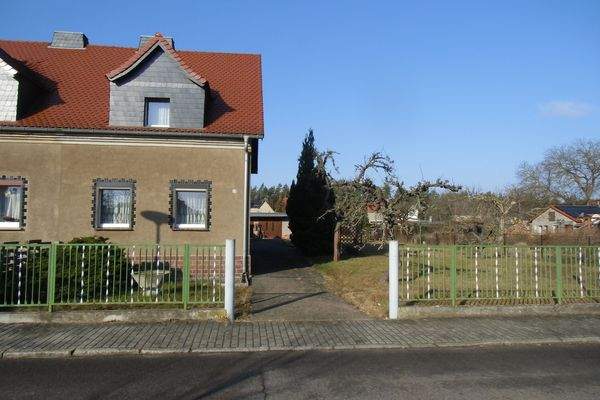 1 Straßenansicht.JPG