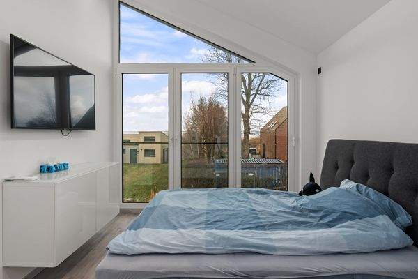 Zweites Schlafzimmer im Dachgeschoss (9,90m²)