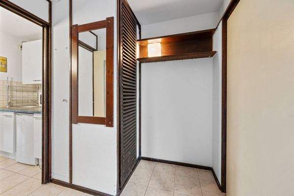 Heckenrose_Garderobe Eingangsbereich 