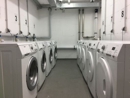 C4L Waschraum Frankfurt.JPG